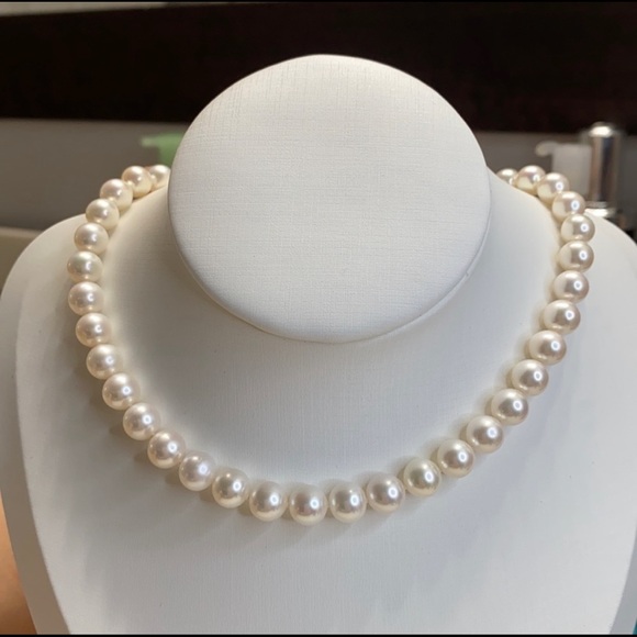 Natural Freshwater 8-9mm Pearl Necklace - Picture 7 of 8